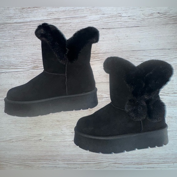 Faux Fur Lined Pom Pom Platform Ankle Booties Black Winter Boots Size 9 - Picture 6 of 14